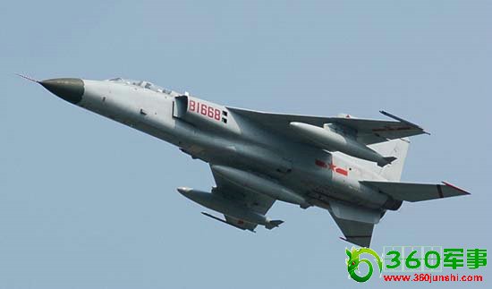 资料图：中国海军航空兵装备的“飞豹”战机。